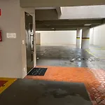 Apto Prox. Ribeirao Shop. E Unip